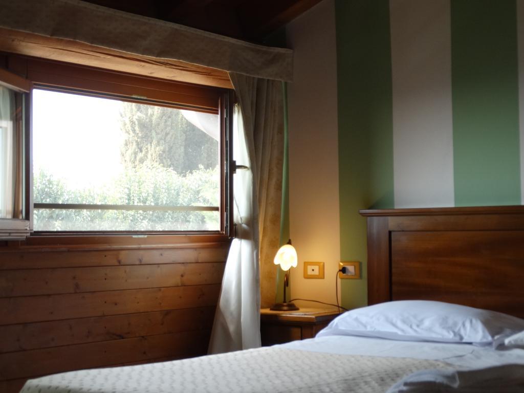 Agriturismo Casa Rosa Verona Luaran gambar